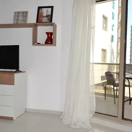 Twin Studio * Mamaia